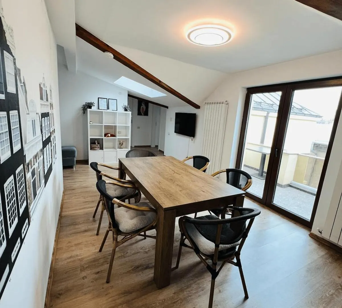 Chic 3Br Scandinavian Retreat - Central 110Sqm Bucarest Appartamento